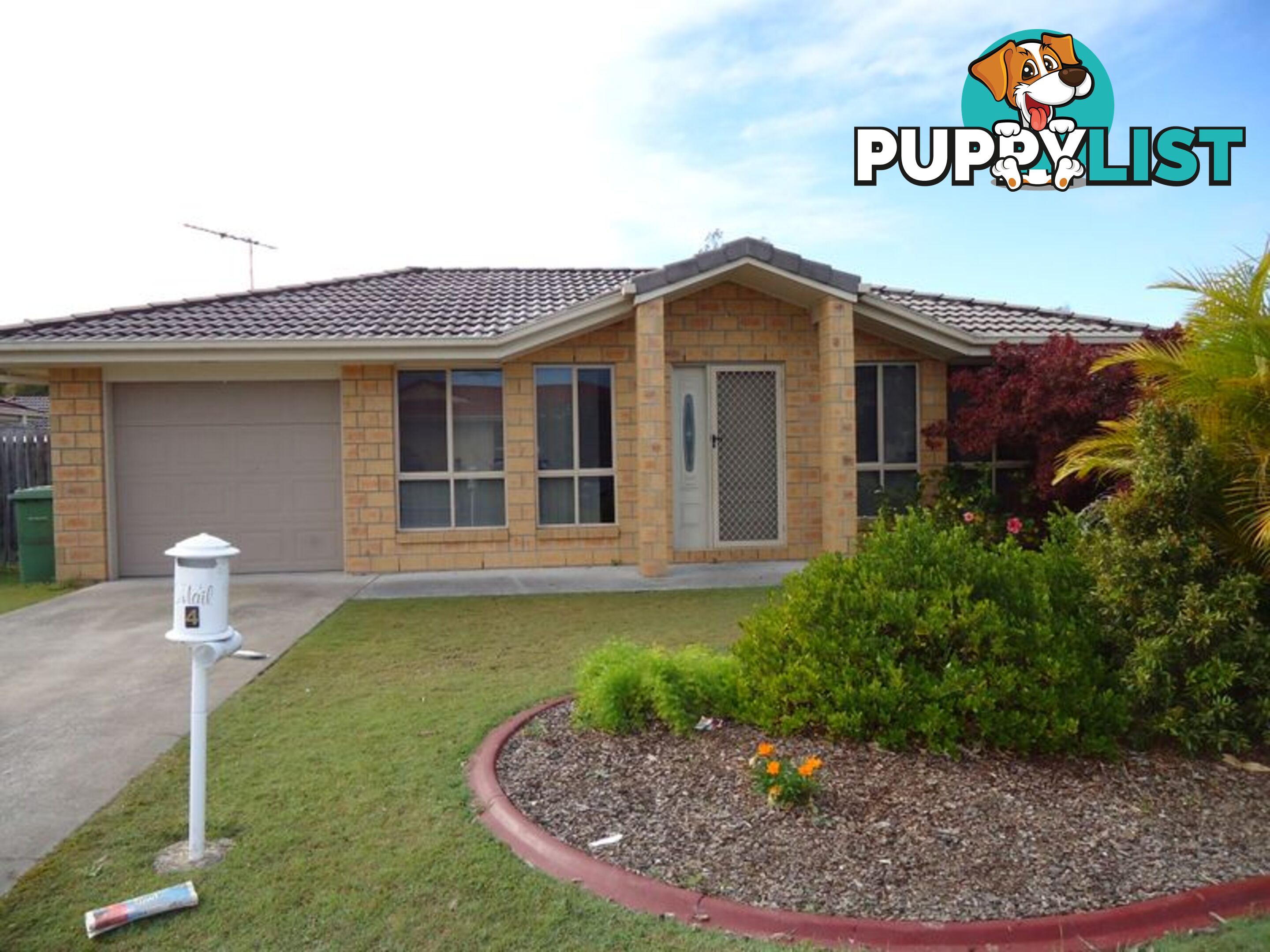 4 Filbert Court CRESTMEAD QLD 4132