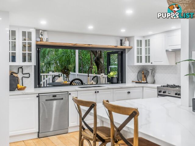 18 Pashen Street MORNINGSIDE QLD 4170