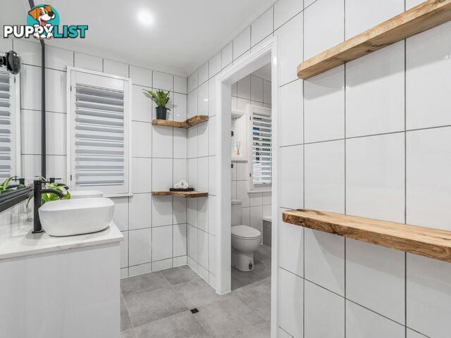 18 Pashen Street MORNINGSIDE QLD 4170