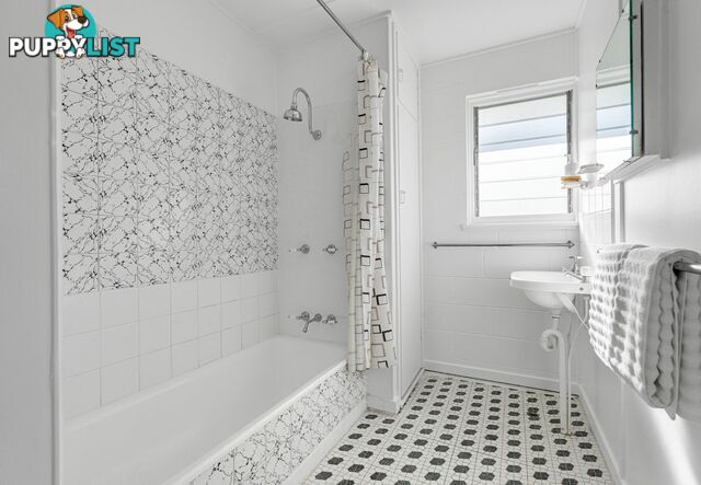 53 Gwynne Street WYNNUM WEST QLD 4178