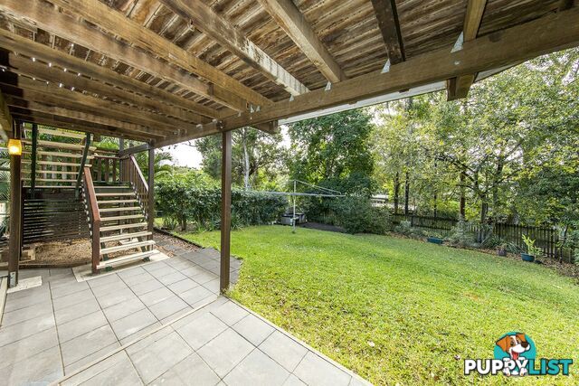 26 David Road HOLLAND PARK QLD 4121