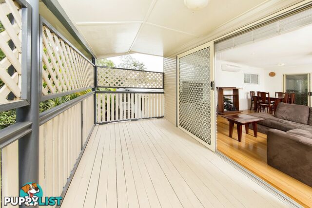 26 David Road HOLLAND PARK QLD 4121
