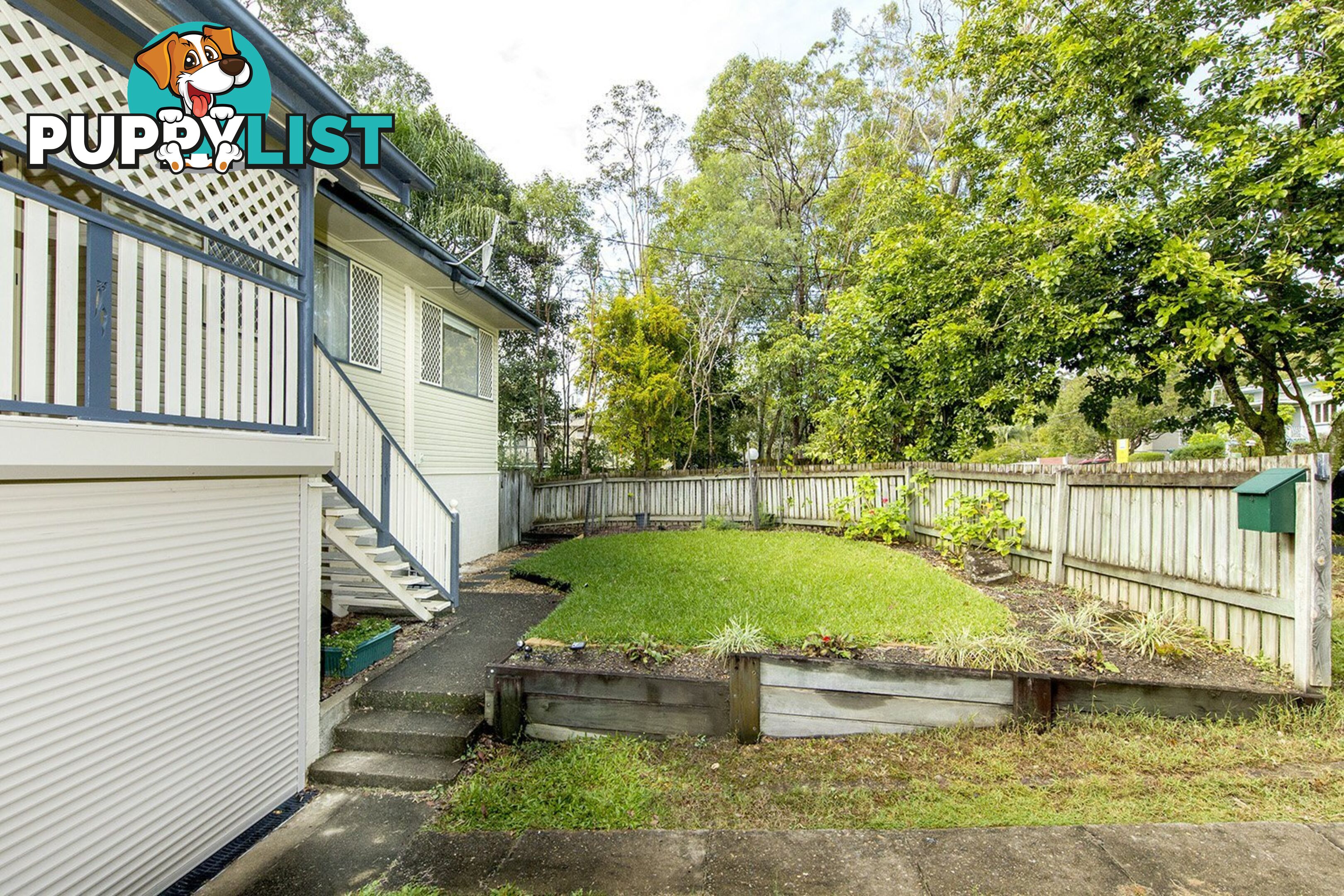 26 David Road HOLLAND PARK QLD 4121