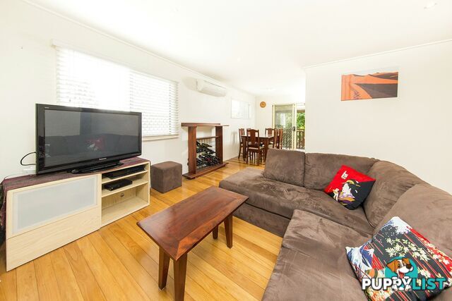 26 David Road HOLLAND PARK QLD 4121