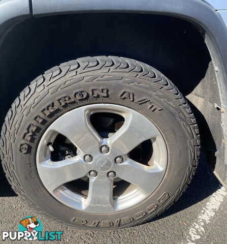2012 Jeep Grand Cherokee WK MY12 LAREDO SUV Automatic