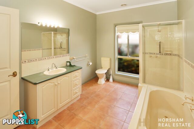 5 Sayer Court HORSHAM VIC 3400