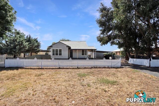 11 Glenferness Street NHILL VIC 3418