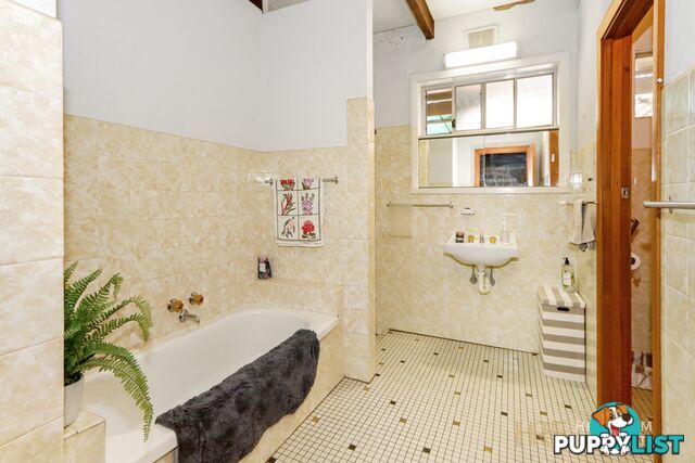 542 Roses Gap Road DADSWELLS BRIDGE VIC 3385
