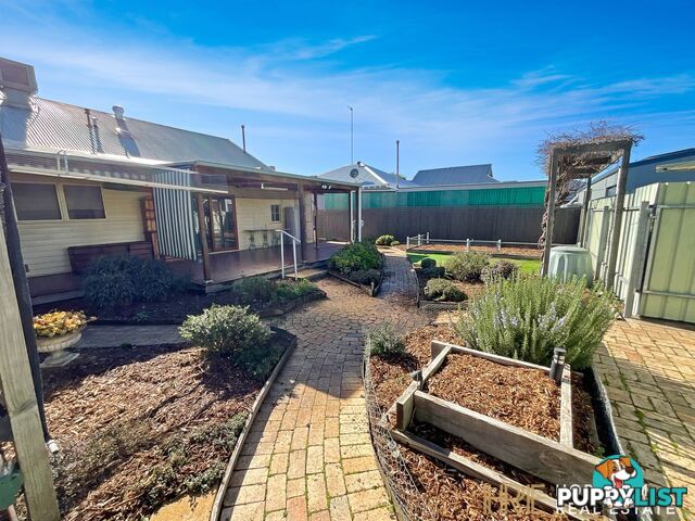 2 Bowden Street HORSHAM VIC 3400