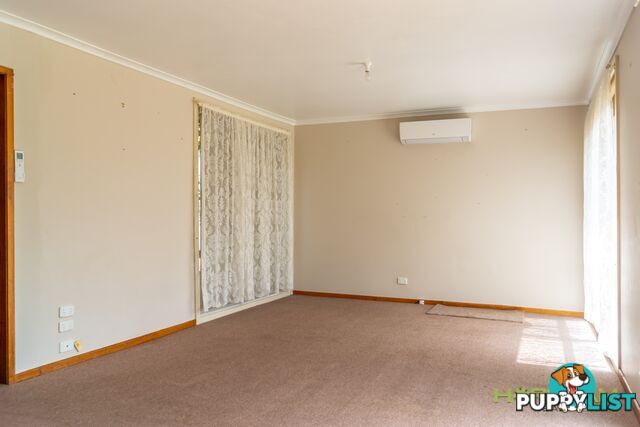 4 Felstead Avenue HORSHAM VIC 3400