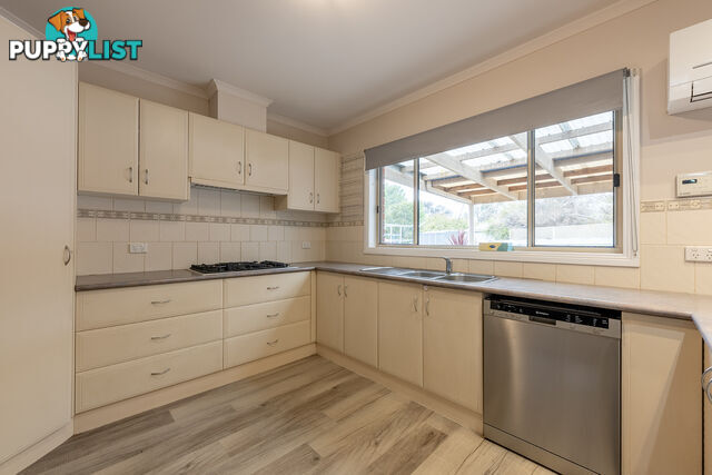 3 Florence Court DONALD VIC 3480