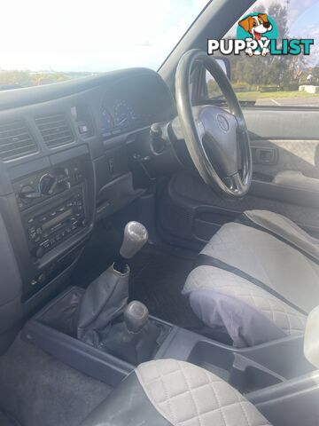 2003 Toyota Hilux MY02 SR5 Ute Manual