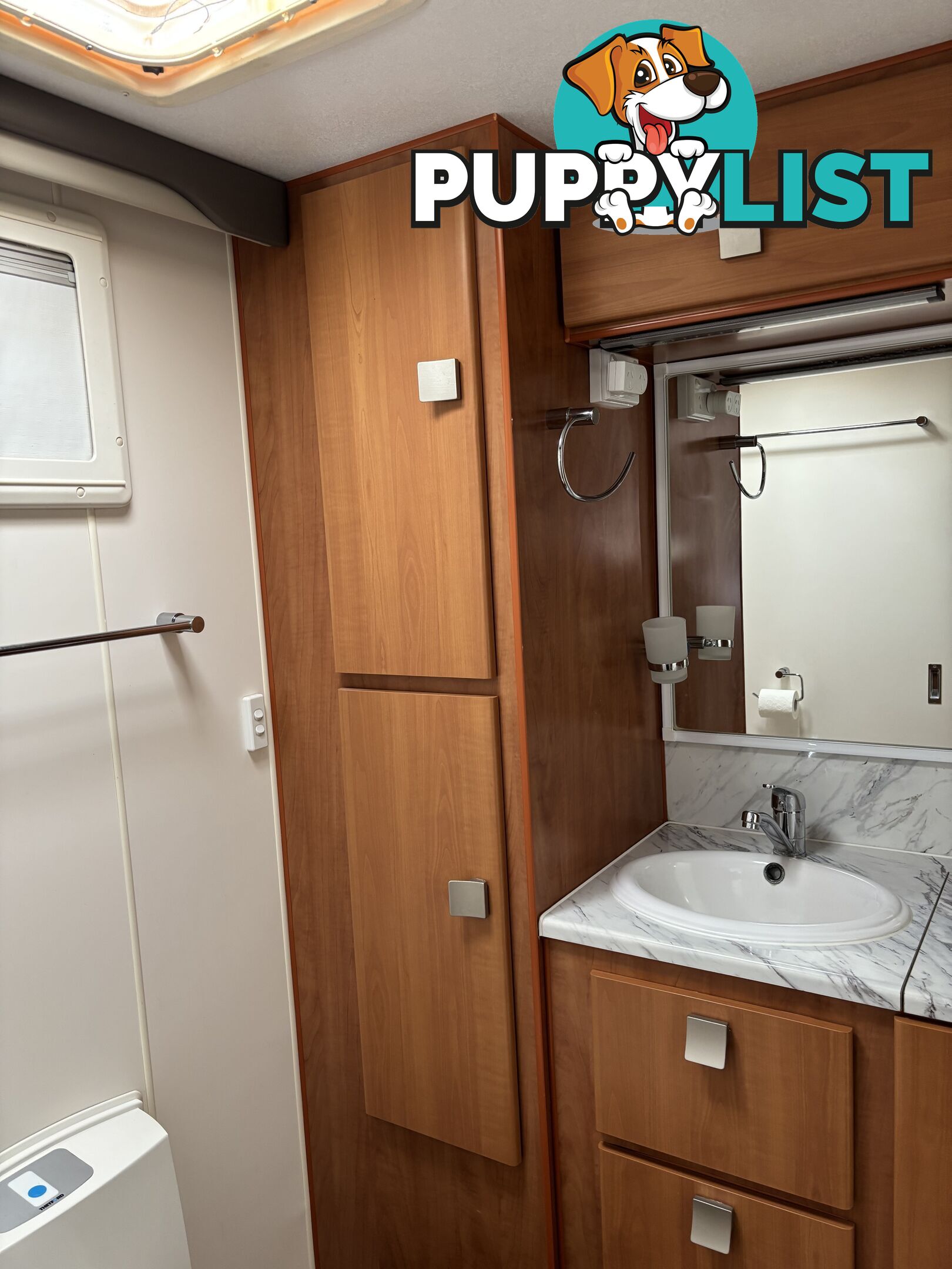 2015 RETREAT HAMILTON 2 SINGLE BED FULL EN-SUITE CARAVAN