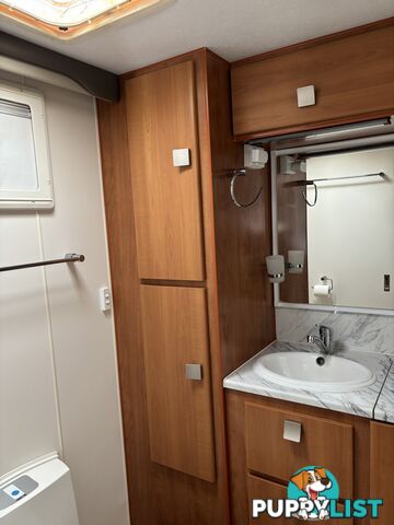2015 RETREAT HAMILTON 2 SINGLE BED FULL EN-SUITE CARAVAN