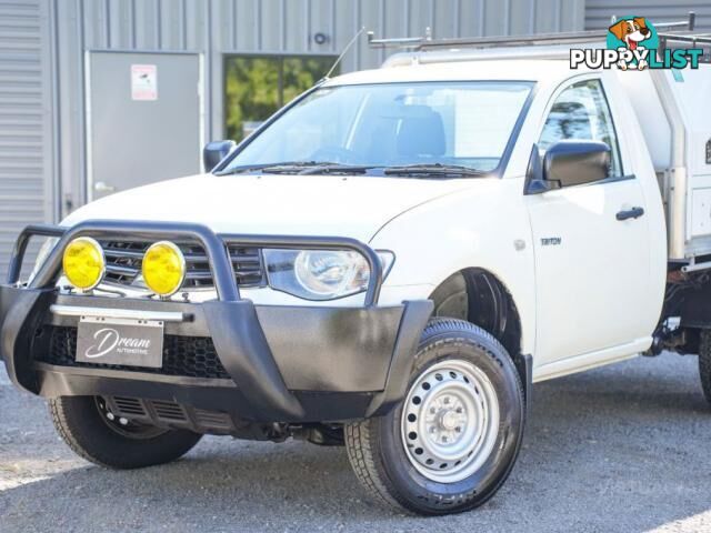 2014 MITSUBISHI TRITON MN MY14 GL CAB CHASSIS SINGLE CAB 2DR MAN 5SP 1356KG 2.5DT  CAB CHASSIS