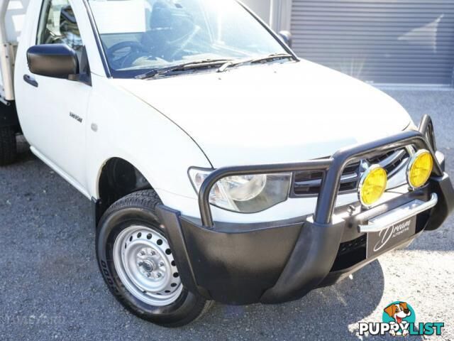 2014 MITSUBISHI TRITON MN MY14 GL CAB CHASSIS SINGLE CAB 2DR MAN 5SP 1356KG 2.5DT  CAB CHASSIS