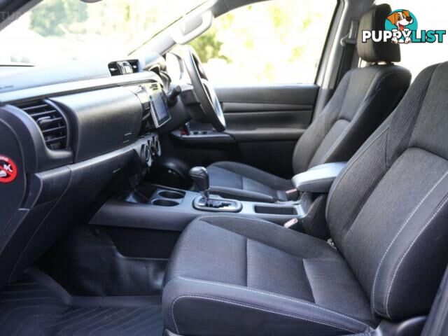 2018 TOYOTA HILUX GUN126R SR UTILITY DOUBLE CAB 4DR SPTS AUTO 6SP 4X4 955KG 2.8DT  UTE