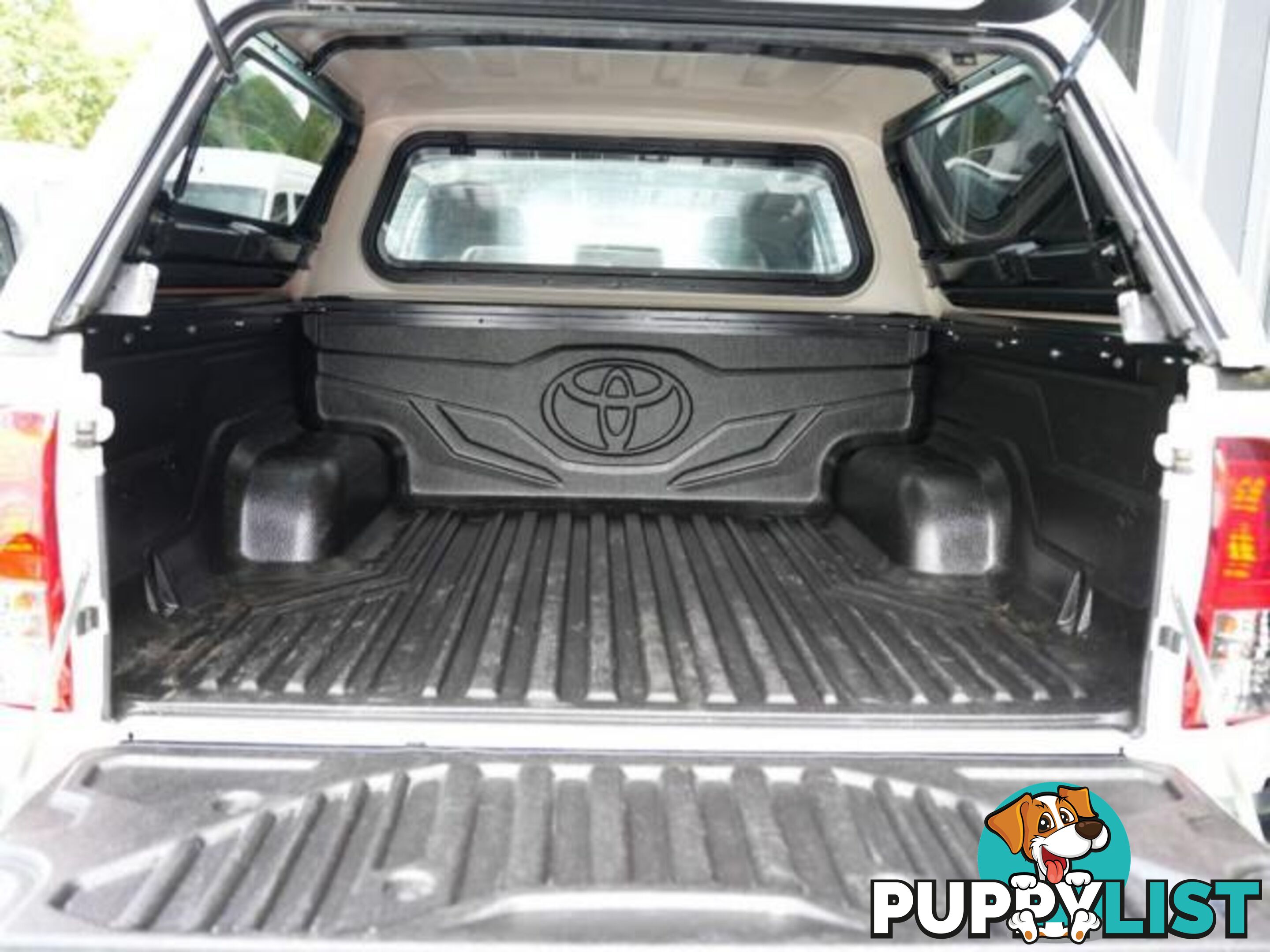 2018 TOYOTA HILUX GUN126R SR UTILITY DOUBLE CAB 4DR SPTS AUTO 6SP 4X4 955KG 2.8DT  UTE