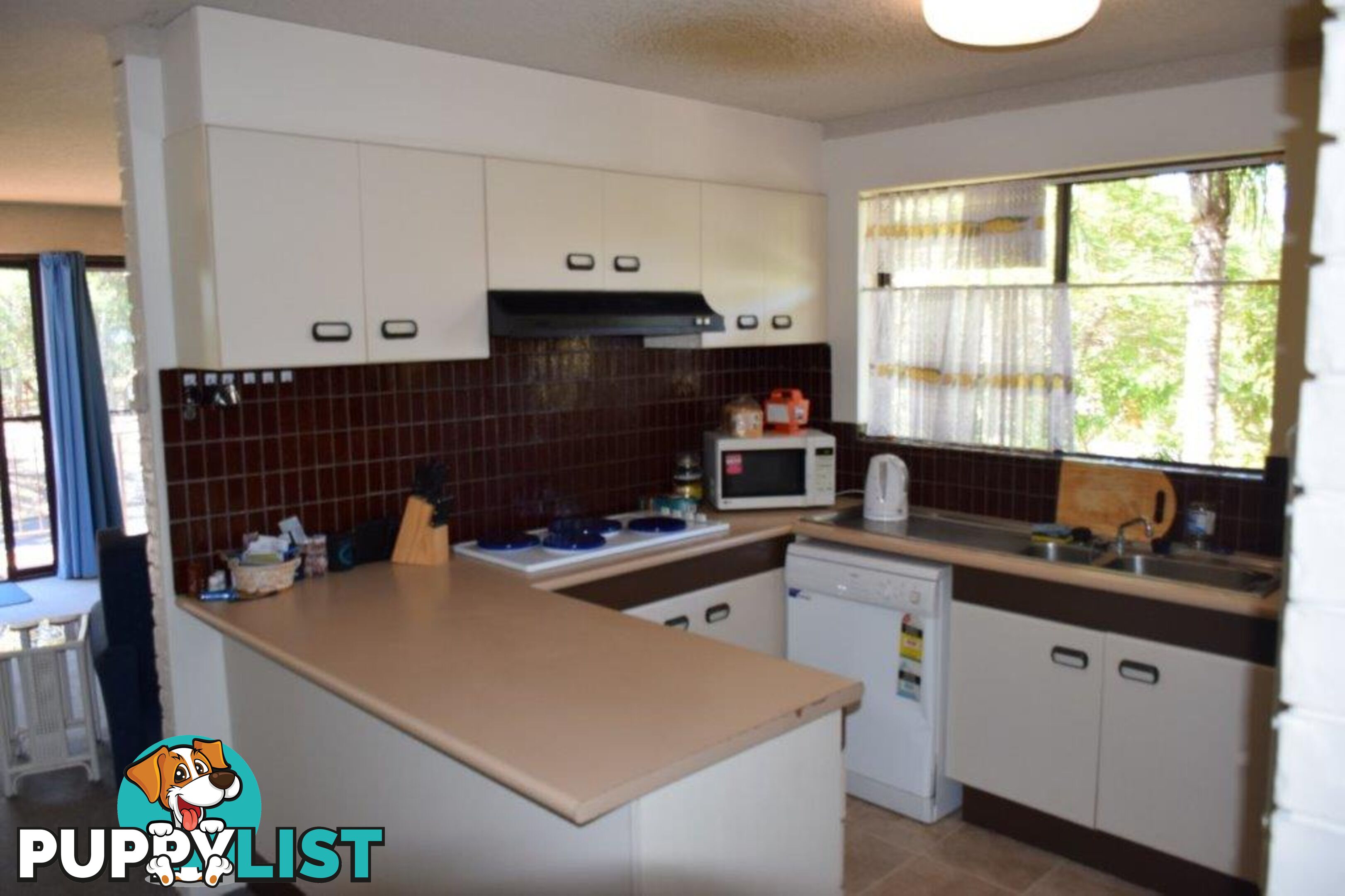 4/394 Esplanade TORQUAY QLD 4655