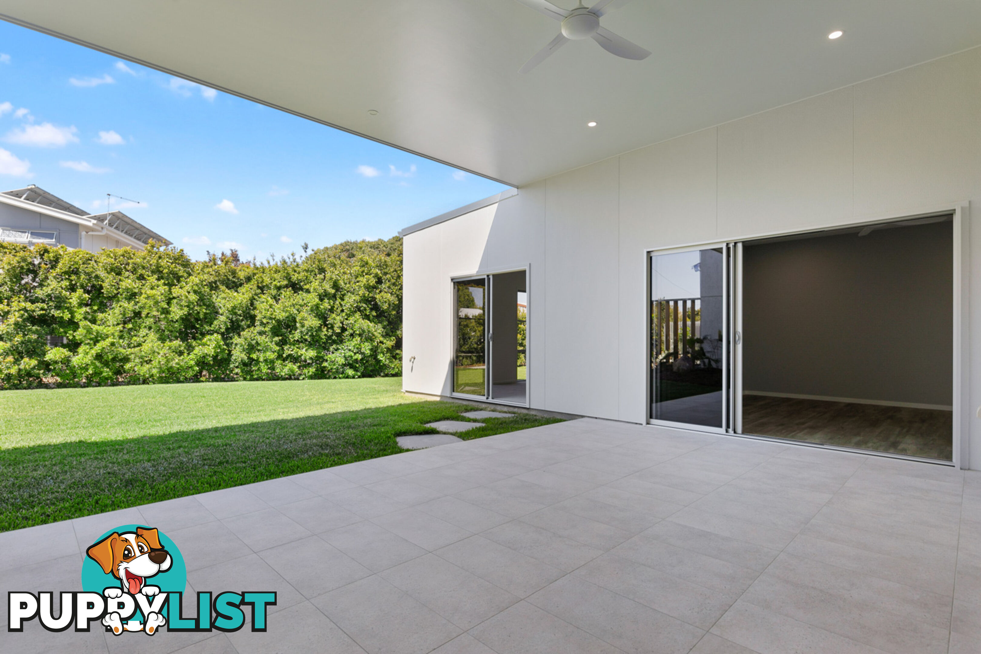 49a Helsham Street POINT VERNON QLD 4655