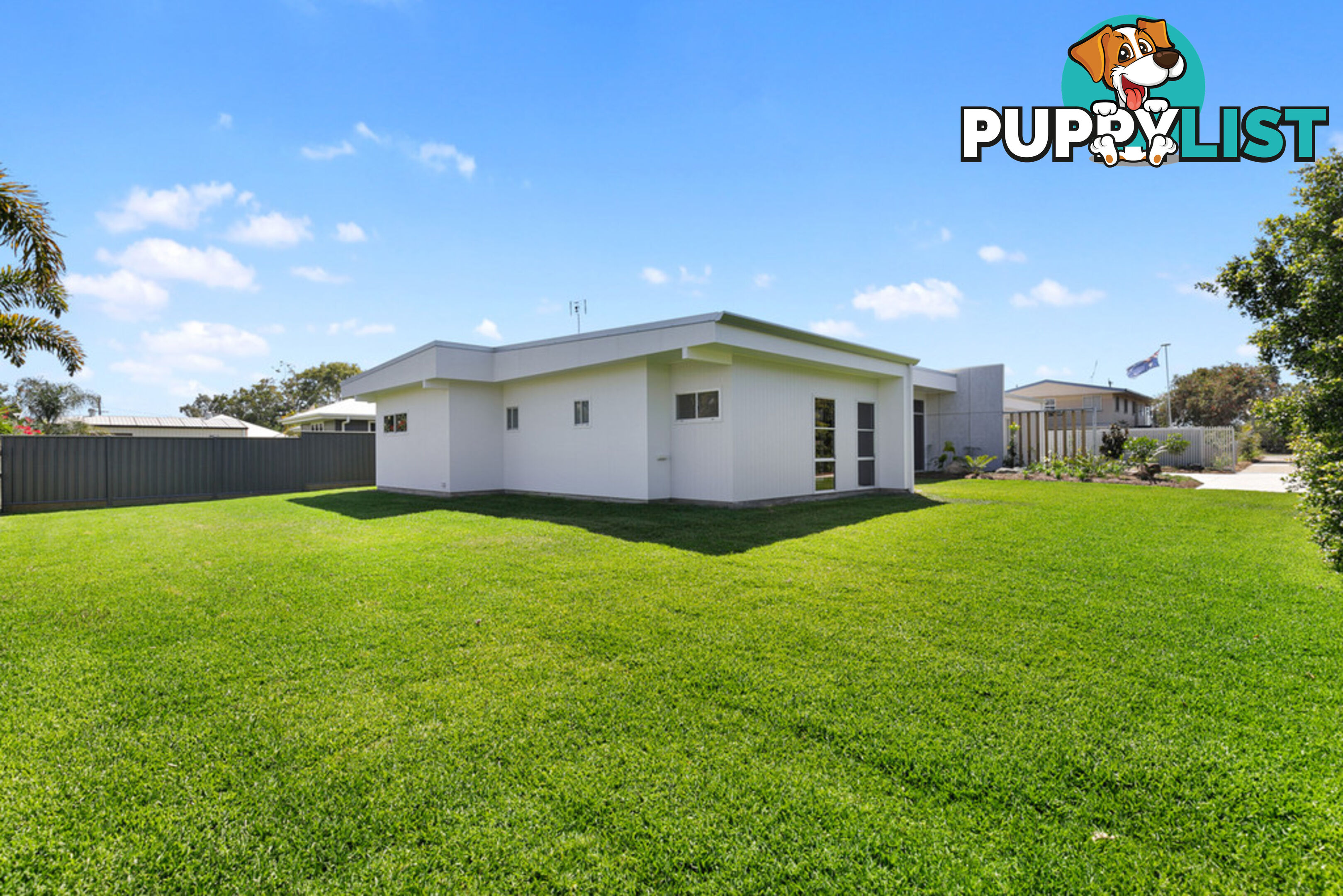 49a Helsham Street POINT VERNON QLD 4655