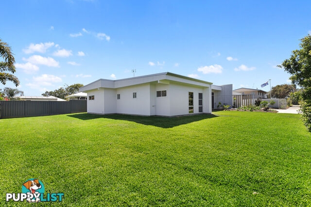 49a Helsham Street POINT VERNON QLD 4655