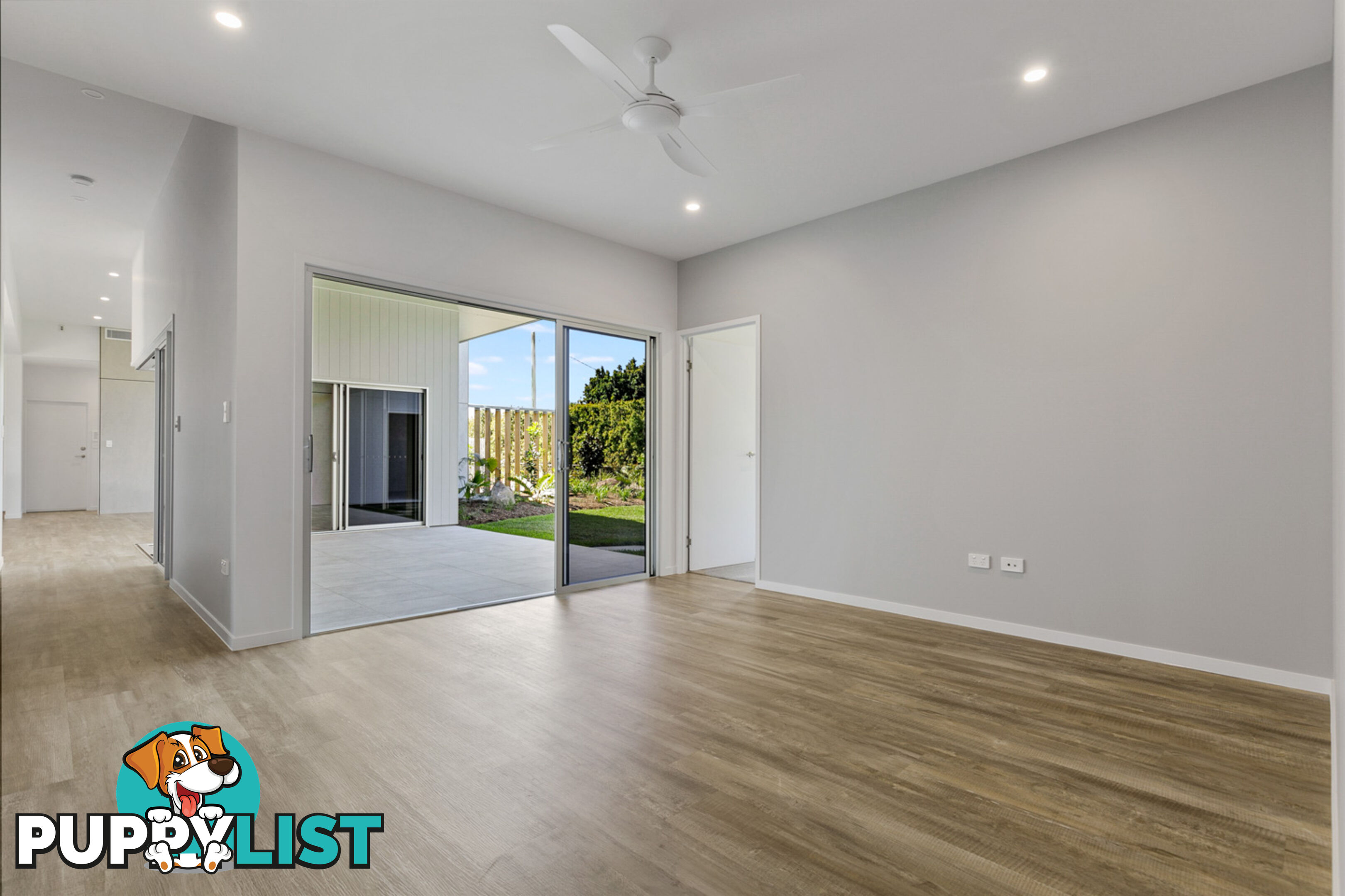 49a Helsham Street POINT VERNON QLD 4655