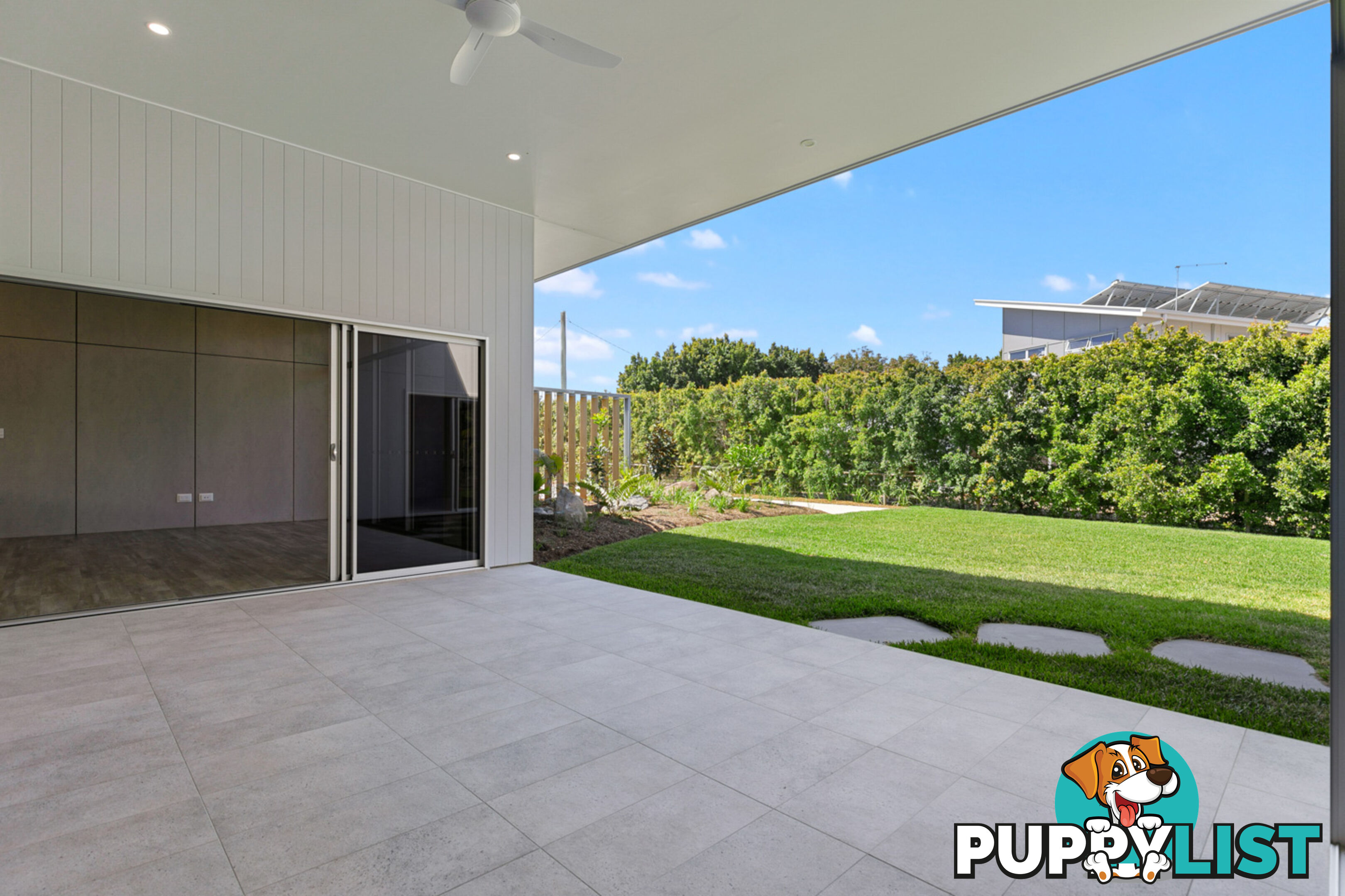 49a Helsham Street POINT VERNON QLD 4655