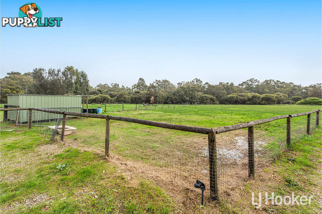5 McNeill Road CHAMPION LAKES WA 6111
