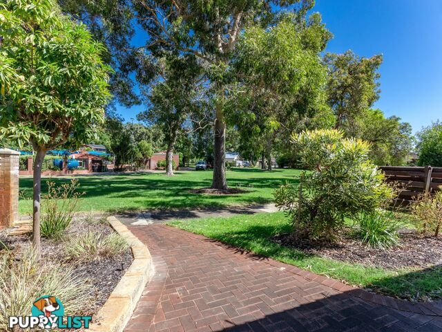 98 Regency Drive THORNLIE WA 6108