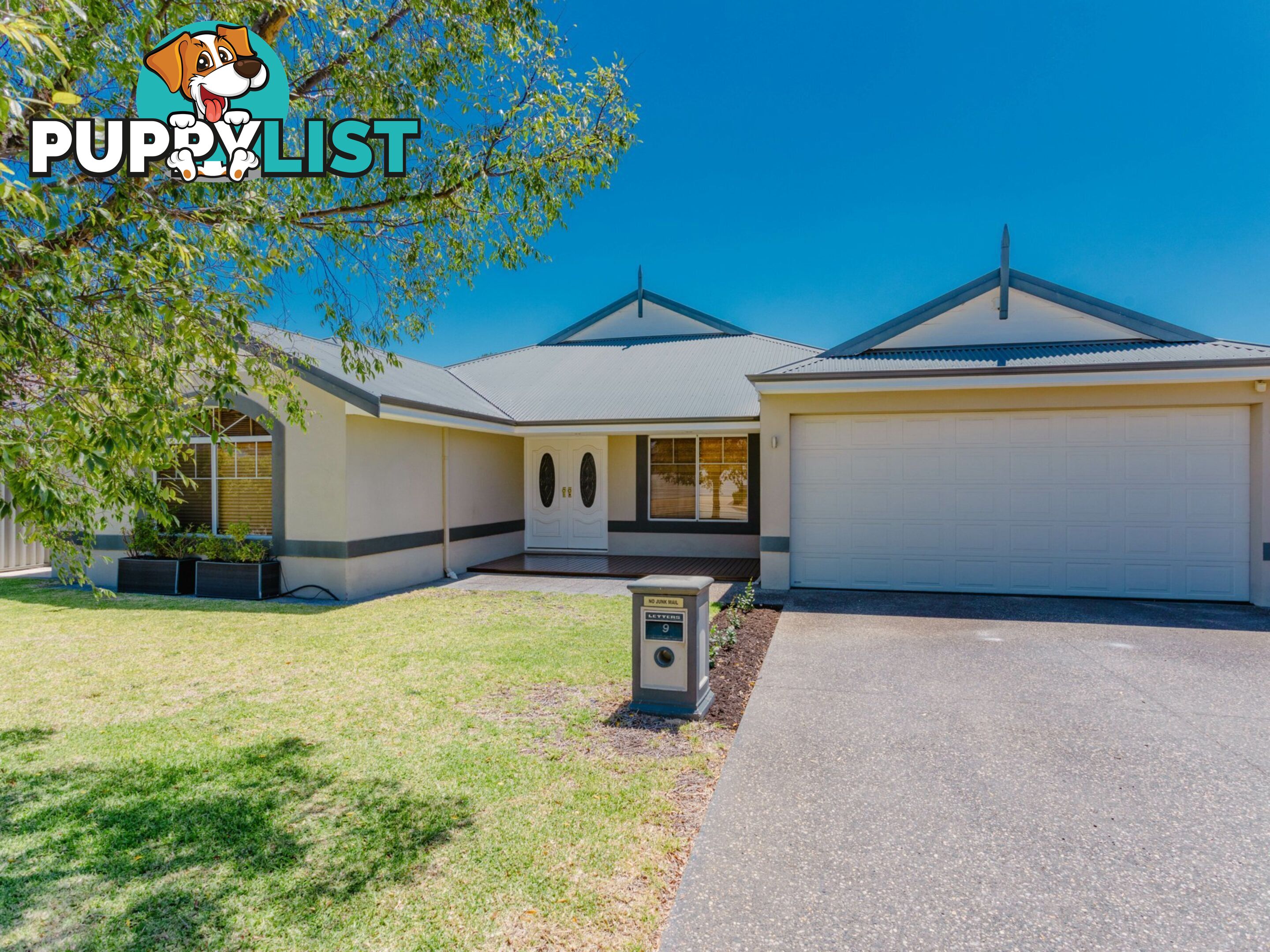 9 Mansfield Way PIARA WATERS WA 6112