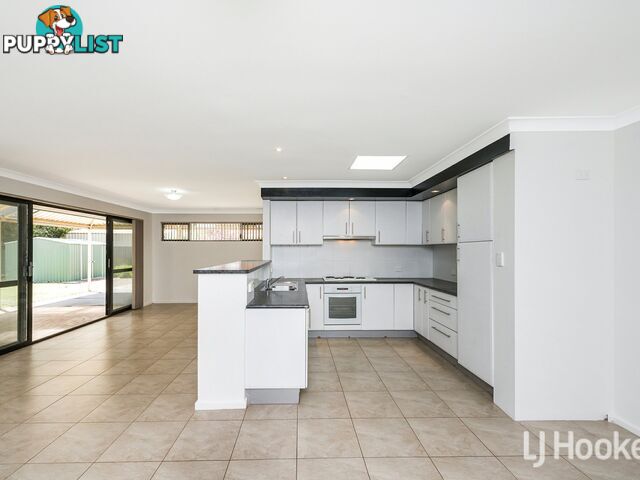 17 Fagence Way THORNLIE WA 6108