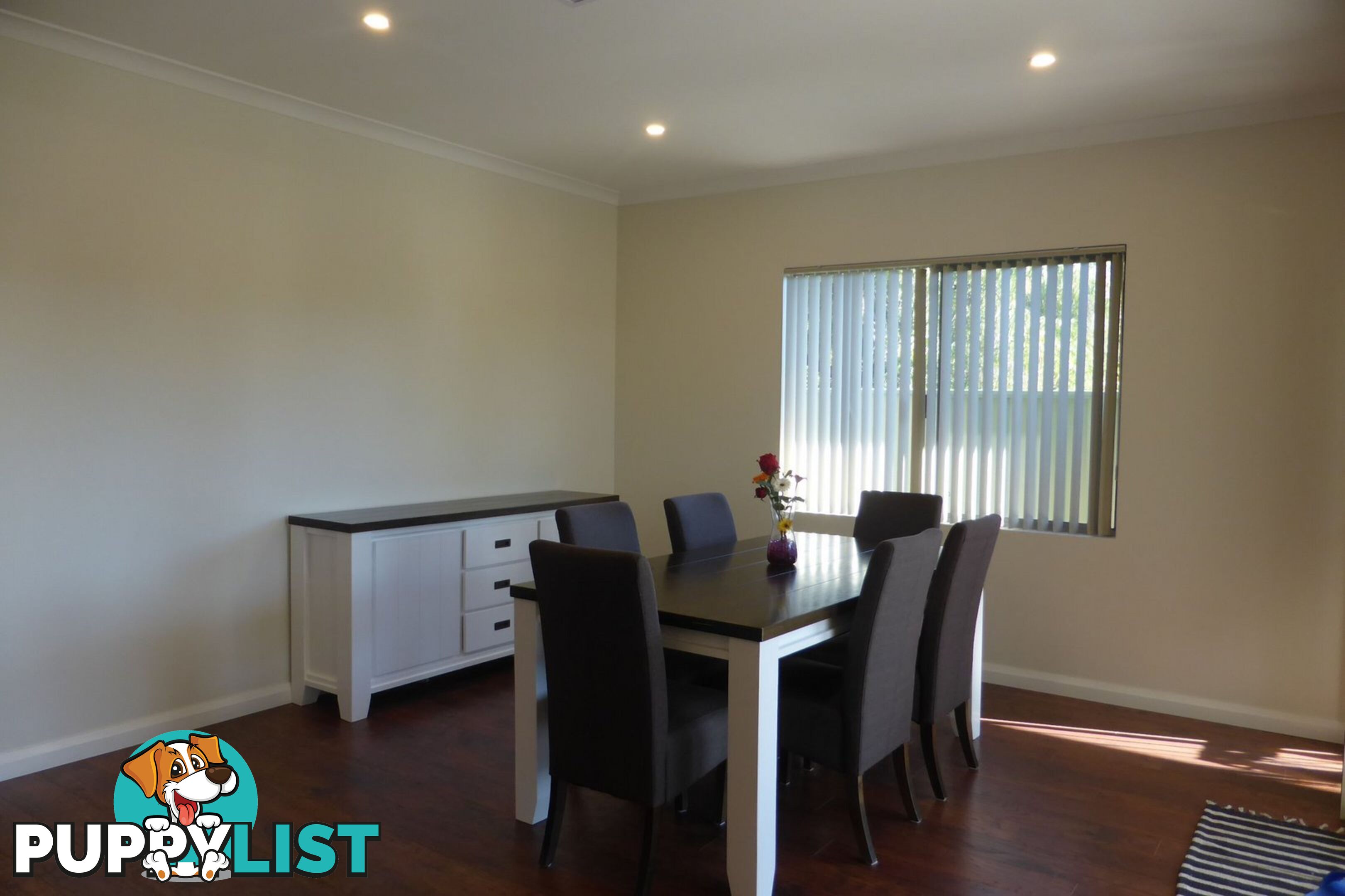 13b Earls Court THORNLIE WA 6108