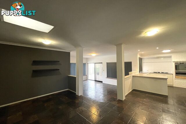 12 Empire Way THORNLIE WA 6108