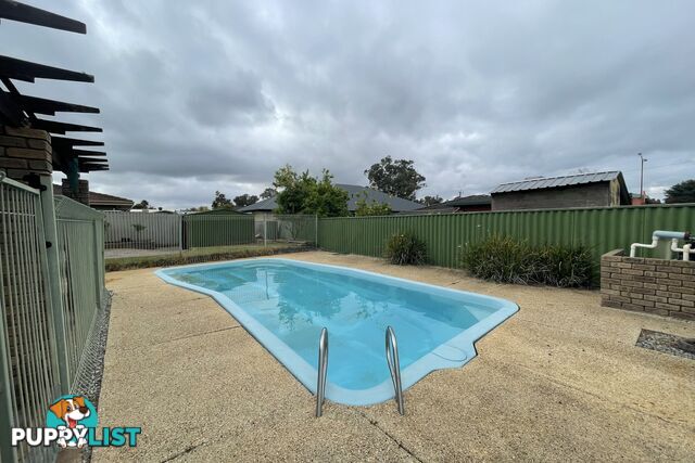 12 Empire Way THORNLIE WA 6108