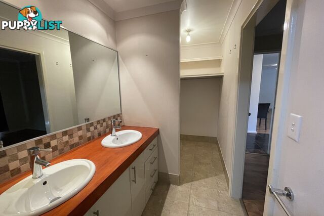 12 Empire Way THORNLIE WA 6108