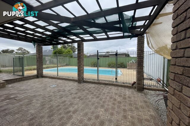 12 Empire Way THORNLIE WA 6108