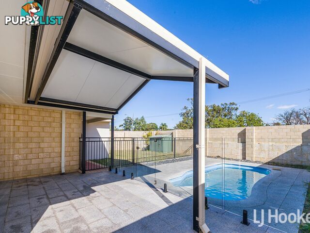 2 Putting Green MADDINGTON WA 6109