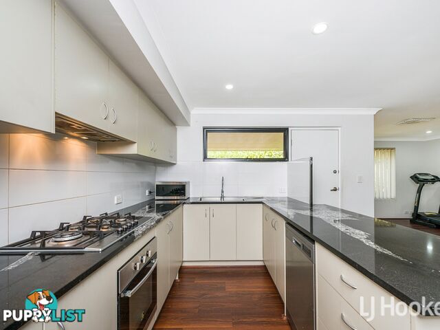 2 Putting Green MADDINGTON WA 6109