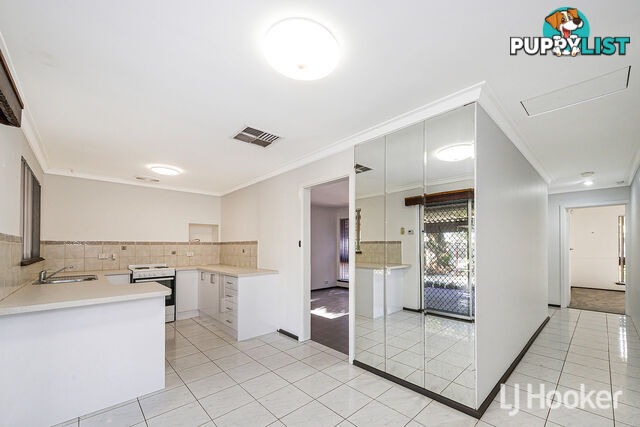 12 Tomlinson Place ARMADALE WA 6112