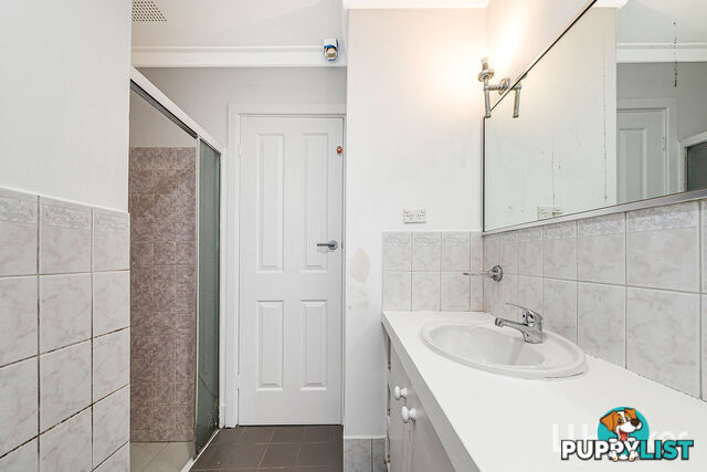12 Tomlinson Place ARMADALE WA 6112