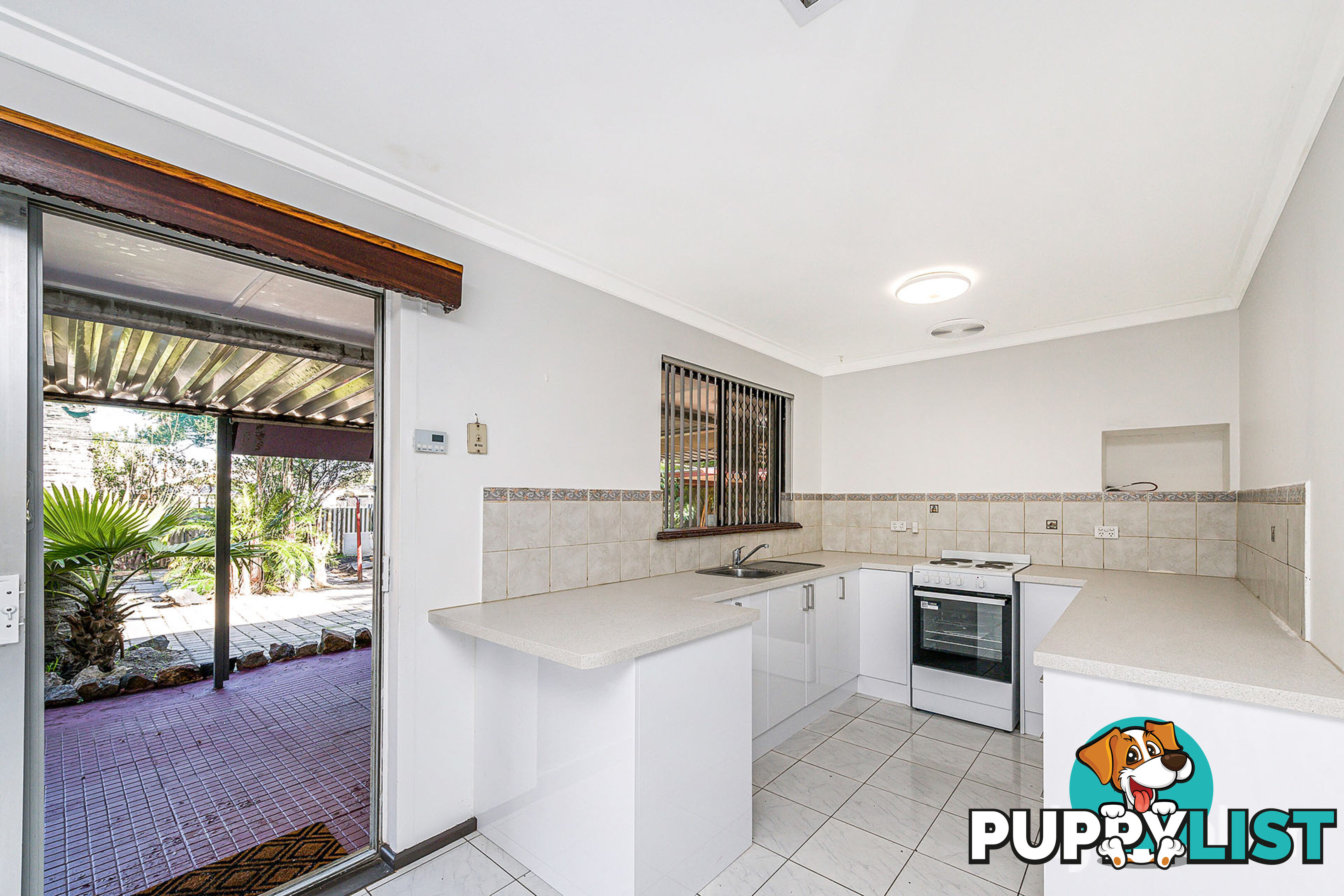 12 Tomlinson Place ARMADALE WA 6112