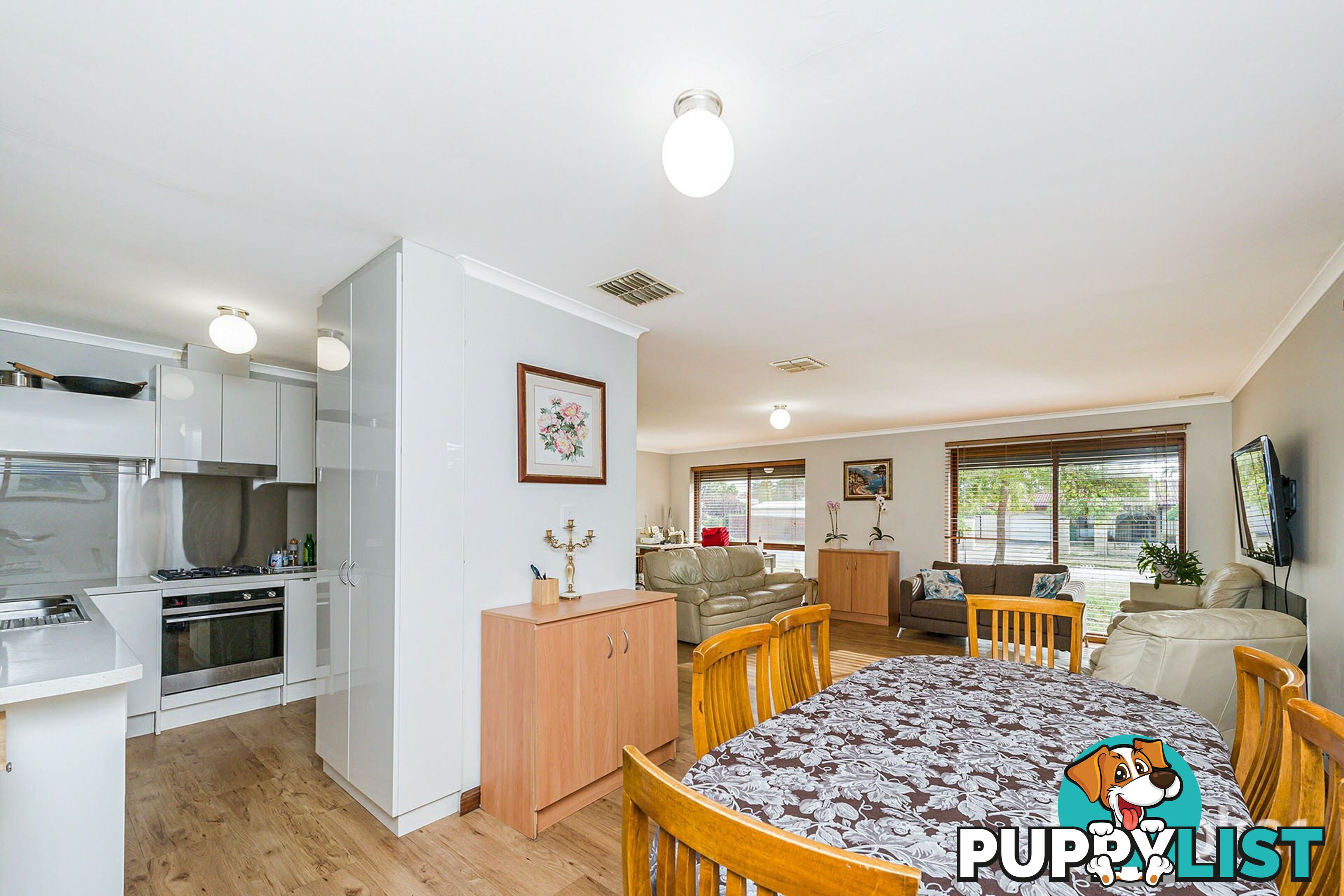 17 Ripplewood Avenue THORNLIE WA 6108