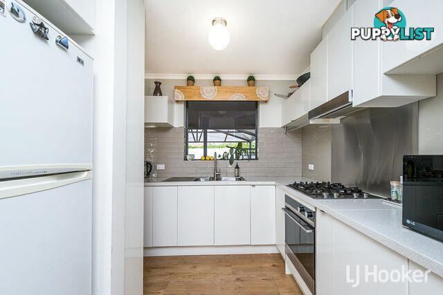 17 Ripplewood Avenue THORNLIE WA 6108