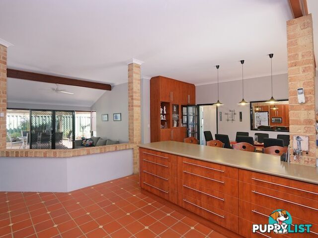 11 Aster Court THORNLIE WA 6108