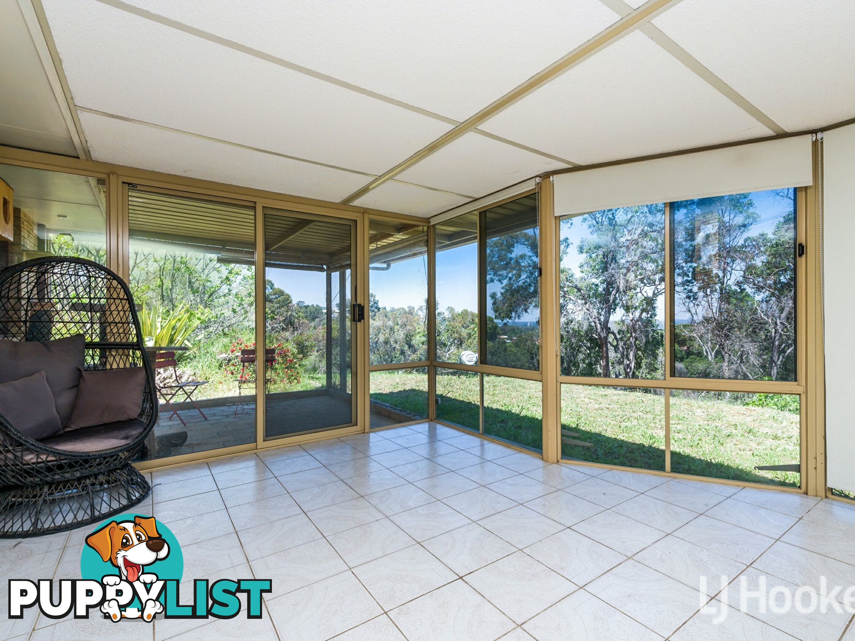 11 Serena Grove MOUNT NASURA WA 6112