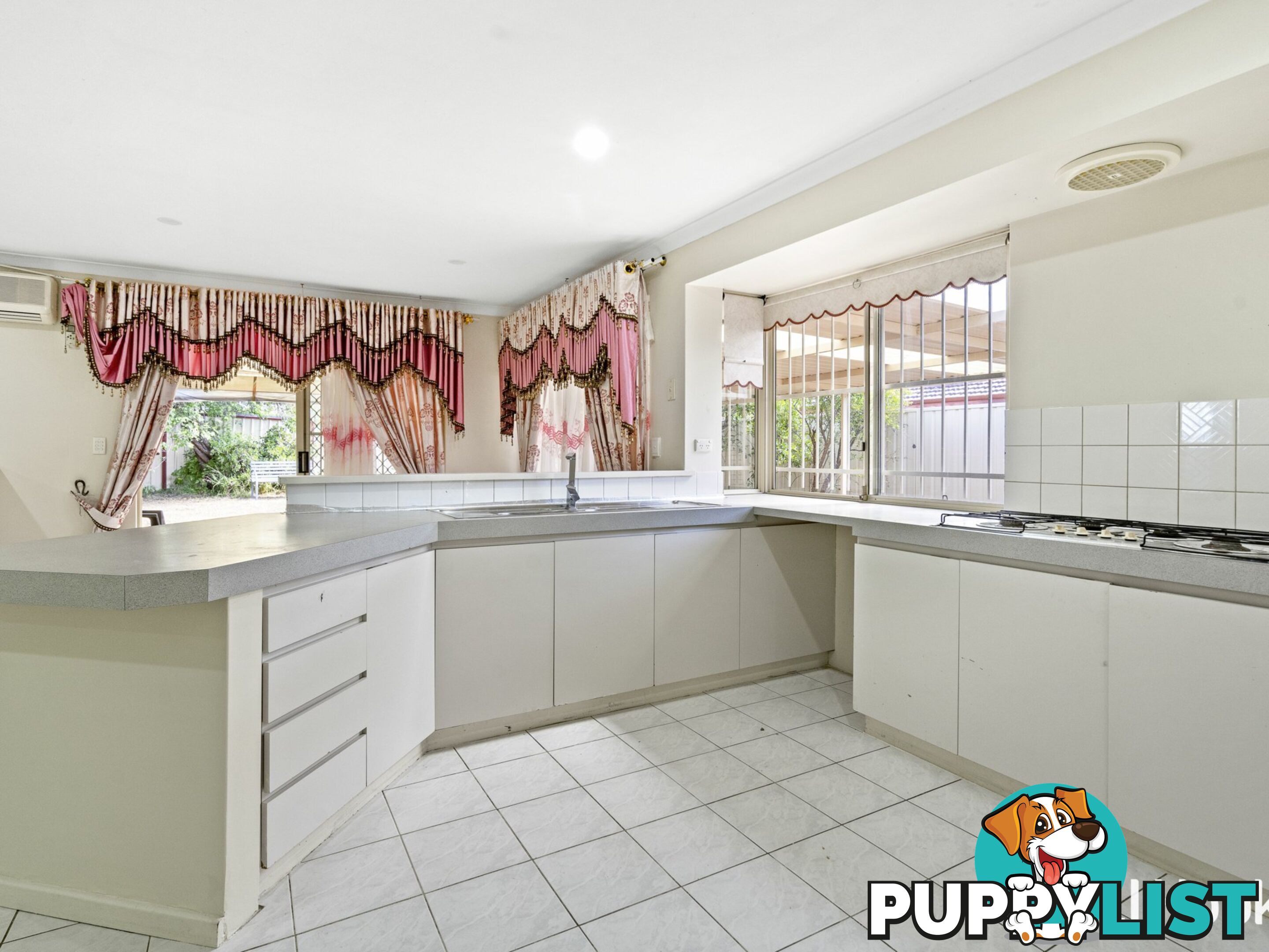 12 Exmouth Place THORNLIE WA 6108