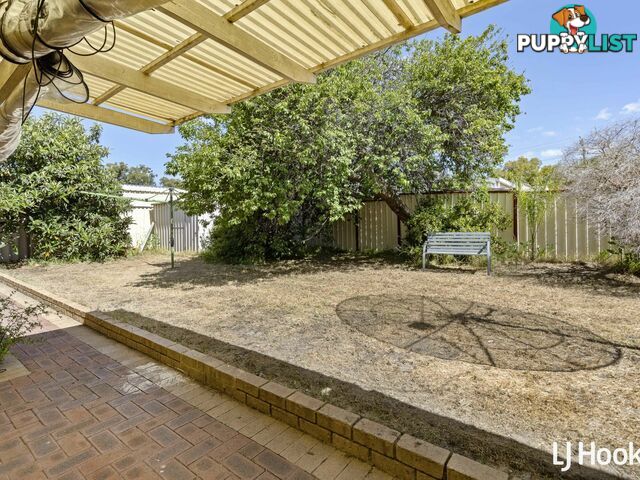 12 Exmouth Place THORNLIE WA 6108