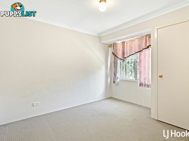 12 Exmouth Place THORNLIE WA 6108