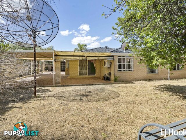 12 Exmouth Place THORNLIE WA 6108